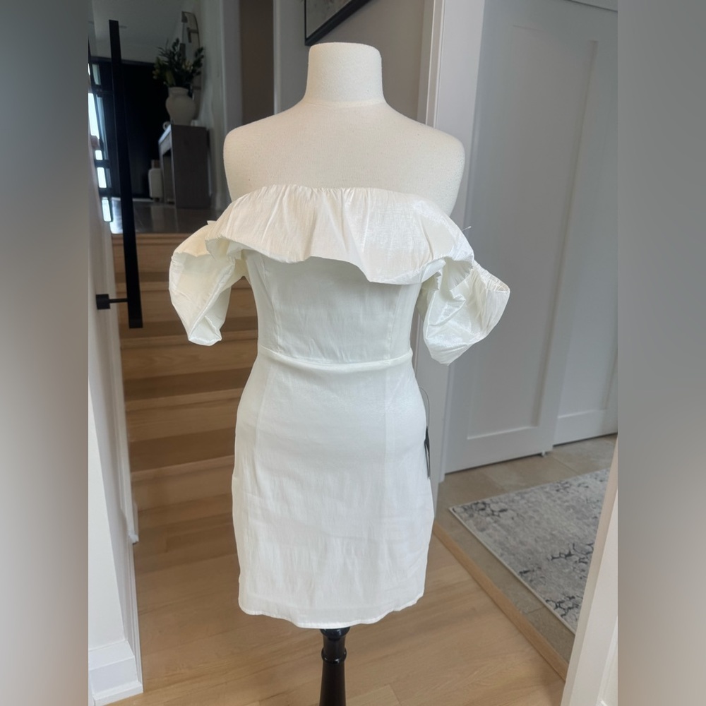 NWT Lulus Fanciful Feat White Taffeta Off-the-Shoulder Bodycon Mini Dress L - Picture 5 of 8